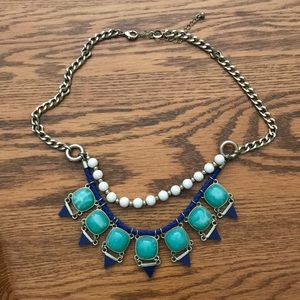 Statement necklace